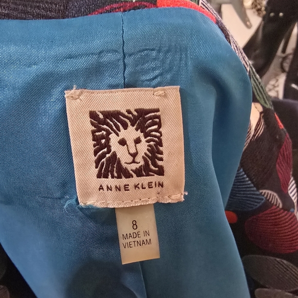 Anne Klein Chic and Colorful Polka Dot Jacket - Picture 4 of 7